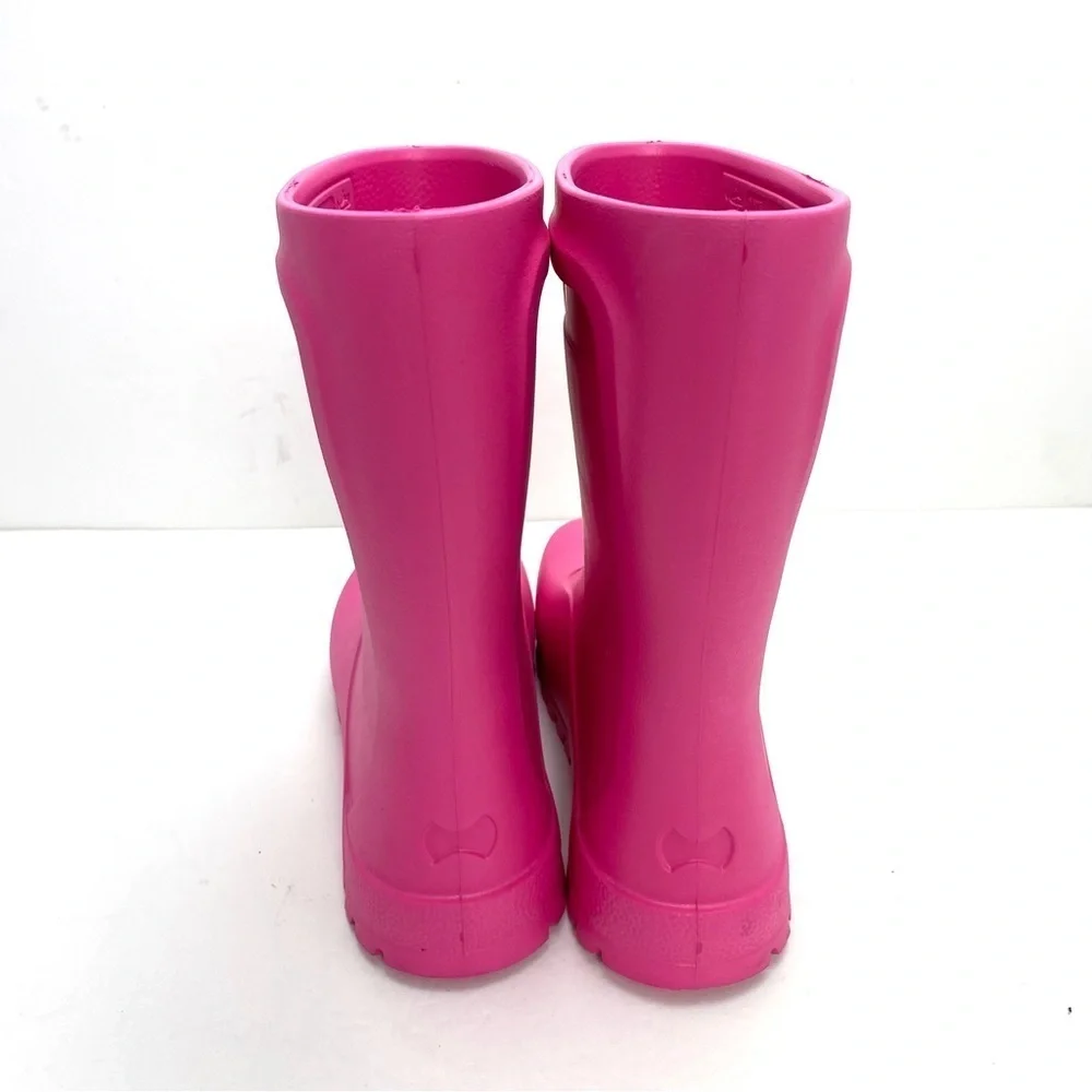 BIRKENSTOCK Derry Kids EVA Rain Boot in Neon Pink Size 3